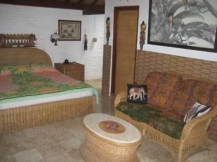 Anom Hotel